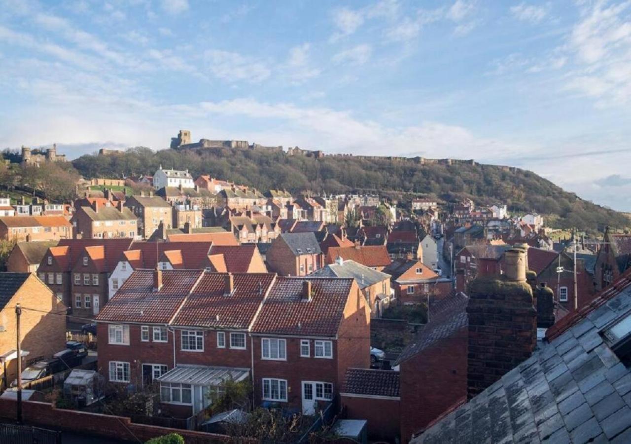 Sandmartin - Top Floor 3-Bed Apartment Sea Views & Parking Scarborough Exterior foto